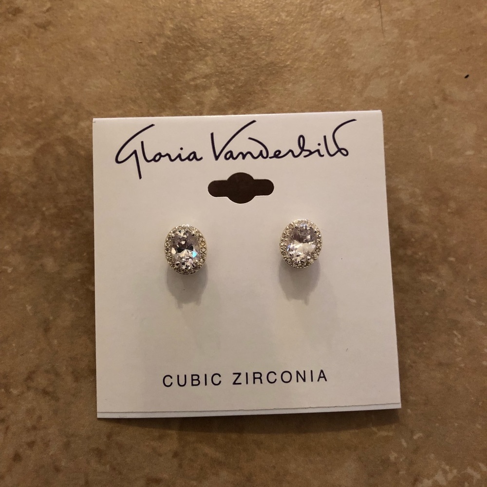 NEW Gloria Vanderbilt Earrings
